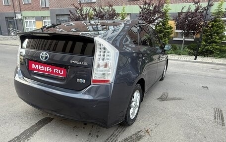 Toyota Prius, 2010 год, 1 025 000 рублей, 13 фотография