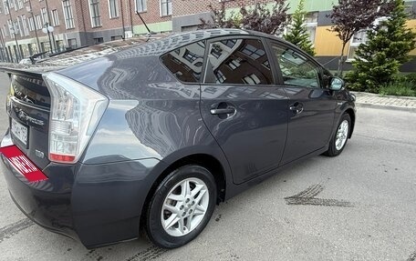 Toyota Prius, 2010 год, 1 025 000 рублей, 5 фотография
