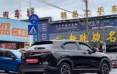 Honda Vezel, 2023 год, 2 330 000 рублей, 3 фотография