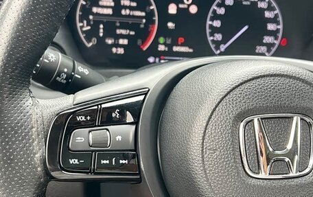 Honda Vezel, 2023 год, 2 330 000 рублей, 9 фотография