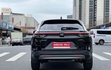 Honda Vezel, 2023 год, 2 330 000 рублей, 4 фотография