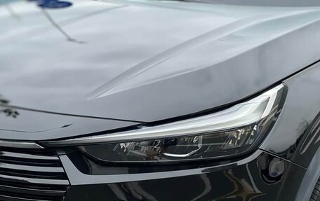 Honda Vezel, 2023 год, 2 330 000 рублей, 19 фотография