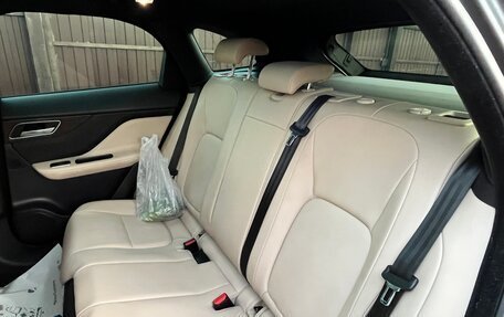 Jaguar F-Pace, 2016 год, 2 650 000 рублей, 11 фотография