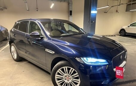 Jaguar F-Pace, 2016 год, 2 650 000 рублей, 3 фотография