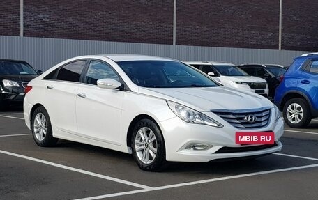 Hyundai Sonata VI, 2011 год, 1 245 000 рублей, 2 фотография