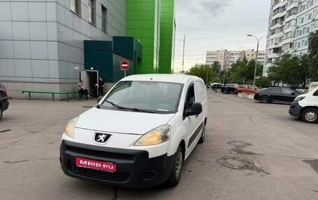 Peugeot Partner II рестайлинг 2, 2010 год, 360 000 рублей, 1 фотография