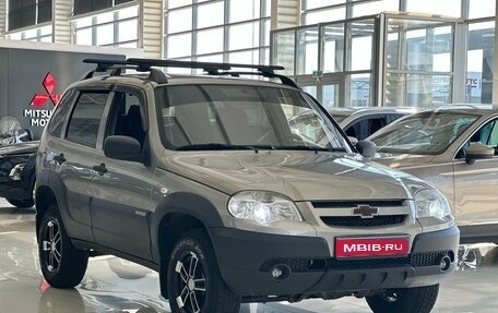 Chevrolet Niva I рестайлинг, 2016 год, 680 000 рублей, 4 фотография