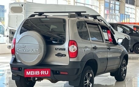 Chevrolet Niva I рестайлинг, 2016 год, 680 000 рублей, 5 фотография