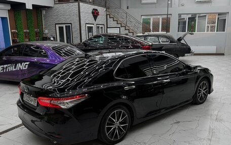 Toyota Camry, 2020 год, 2 950 000 рублей, 2 фотография