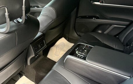 Toyota Camry, 2020 год, 2 950 000 рублей, 11 фотография