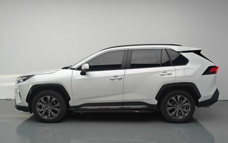Toyota RAV4, 2025 год, 3 335 355 рублей, 4 фотография