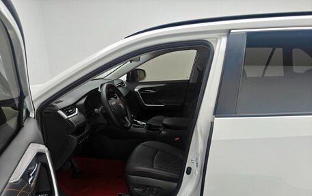 Toyota RAV4, 2025 год, 3 335 355 рублей, 13 фотография