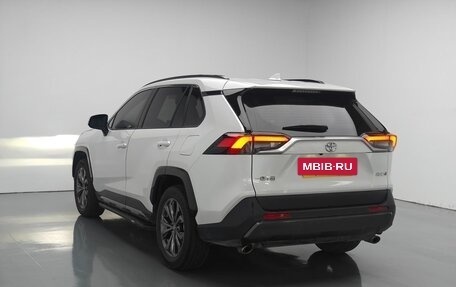 Toyota RAV4, 2025 год, 3 335 355 рублей, 5 фотография