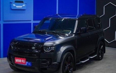 Land Rover Defender II, 2022 год, 11 250 000 рублей, 2 фотография