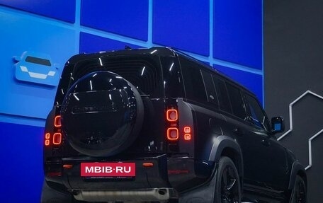 Land Rover Defender II, 2022 год, 11 250 000 рублей, 6 фотография