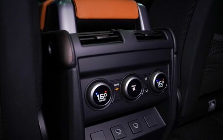 Land Rover Defender II, 2022 год, 11 250 000 рублей, 31 фотография