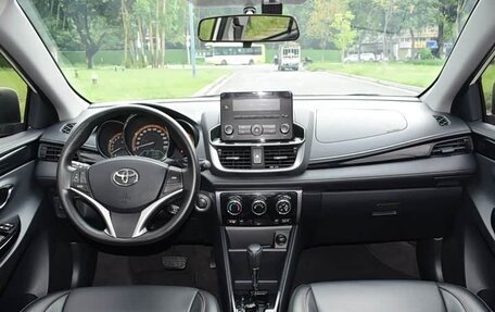 Toyota Yaris XP150 рестайлинг, 2023 год, 1 260 000 рублей, 10 фотография