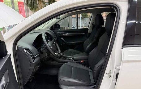 Skoda Karoq I, 2022 год, 1 790 008 рублей, 9 фотография