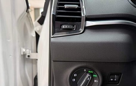 Skoda Karoq I, 2022 год, 1 790 008 рублей, 10 фотография