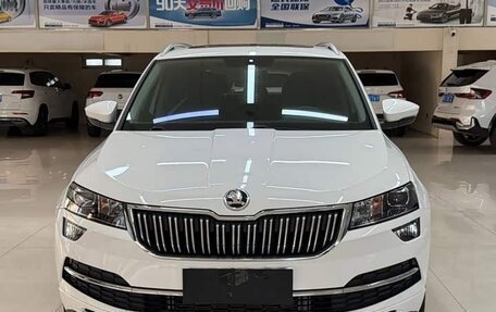 Skoda Karoq I, 2022 год, 1 790 008 рублей, 2 фотография
