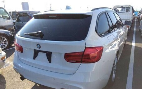 BMW 3 серия, 2017 год, 1 418 000 рублей, 3 фотография