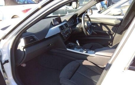 BMW 3 серия, 2017 год, 1 418 000 рублей, 5 фотография