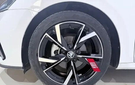 Skoda Octavia IV, 2022 год, 1 723 444 рублей, 16 фотография