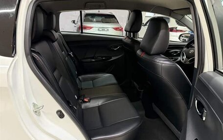 Toyota Yaris XP150 рестайлинг, 2022 год, 1 280 008 рублей, 20 фотография
