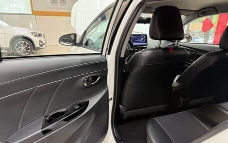 Toyota Yaris XP150 рестайлинг, 2022 год, 1 280 008 рублей, 18 фотография