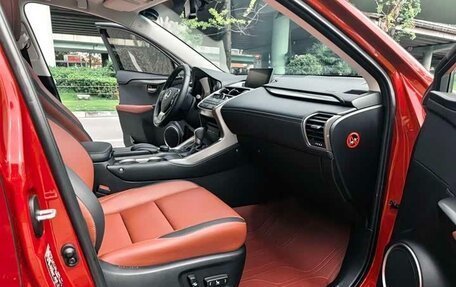 Lexus NX I, 2017 год, 2 790 000 рублей, 9 фотография