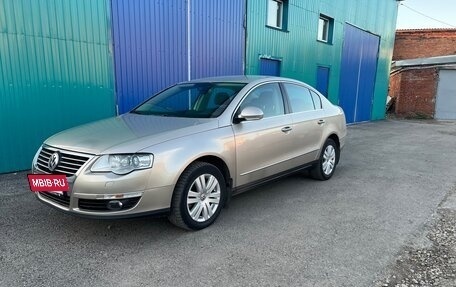 Volkswagen Passat B6, 2006 год, 760 000 рублей, 4 фотография