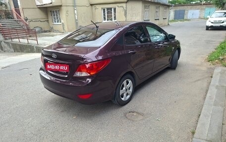 Hyundai Solaris II рестайлинг, 2013 год, 820 000 рублей, 5 фотография