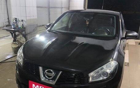 Nissan Qashqai, 2011 год, 1 050 000 рублей, 2 фотография