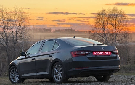 Skoda Superb III рестайлинг, 2018 год, 1 850 000 рублей, 9 фотография