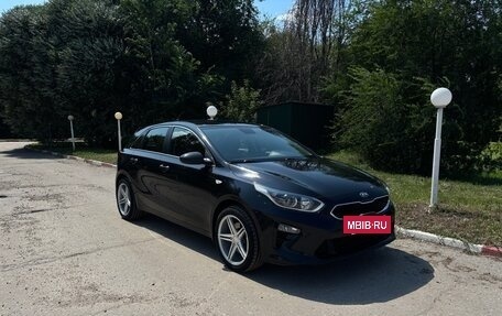 KIA cee'd III, 2018 год, 1 590 000 рублей, 2 фотография