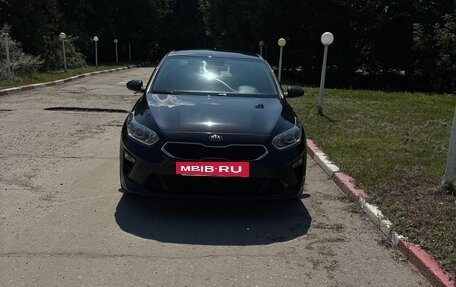 KIA cee'd III, 2018 год, 1 590 000 рублей, 3 фотография