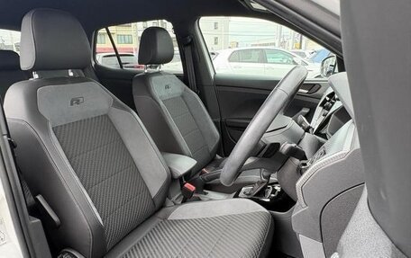 Volkswagen T-Cross I, 2023 год, 1 113 000 рублей, 6 фотография