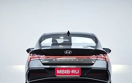 Hyundai Elantra, 2023 год, 1 360 000 рублей, 6 фотография