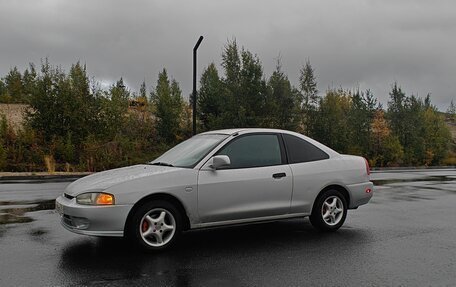 Mitsubishi Mirage VI рестайлинг, 2000 год, 380 000 рублей, 1 фотография