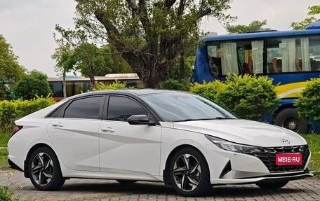 Hyundai Elantra, 2023 год, 1 498 011 рублей, 1 фотография