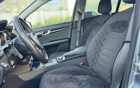 Mercedes-Benz C-Класс, 2011 год, 930 000 рублей, 10 фотография