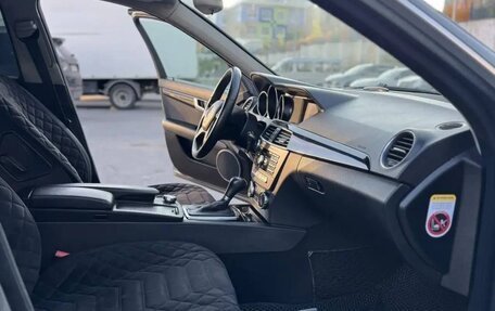 Mercedes-Benz C-Класс, 2011 год, 930 000 рублей, 12 фотография