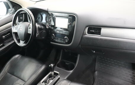Mitsubishi Outlander III рестайлинг 3, 2013 год, 1 156 000 рублей, 7 фотография