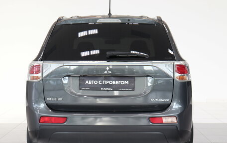Mitsubishi Outlander III рестайлинг 3, 2013 год, 1 156 000 рублей, 3 фотография