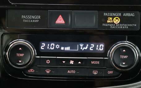 Mitsubishi Outlander III рестайлинг 3, 2013 год, 1 156 000 рублей, 15 фотография