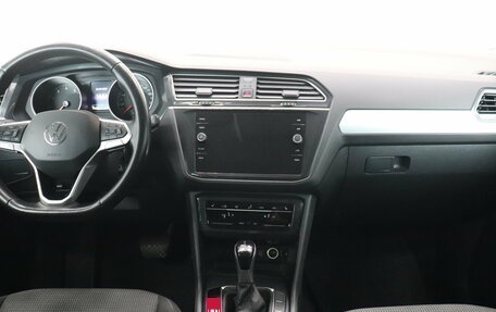 Volkswagen Tiguan II, 2021 год, 2 272 000 рублей, 10 фотография