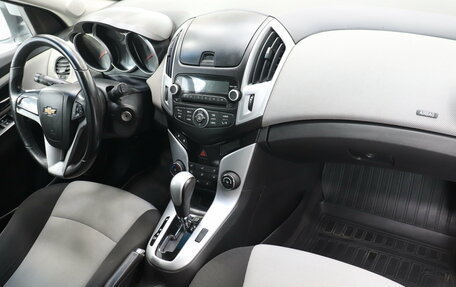 Chevrolet Cruze II, 2013 год, 882 000 рублей, 7 фотография