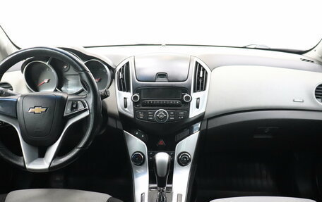 Chevrolet Cruze II, 2013 год, 882 000 рублей, 10 фотография