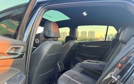 Volkswagen Golf VIII, 2023 год, 2 090 000 рублей, 8 фотография
