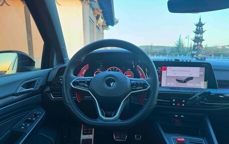 Volkswagen Golf VIII, 2023 год, 2 090 000 рублей, 17 фотография